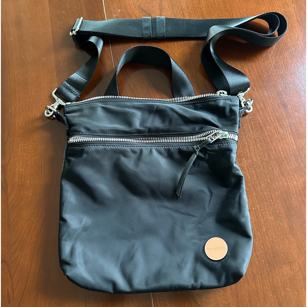 shortyLOVE Amuse - Medium Crossbody Bag